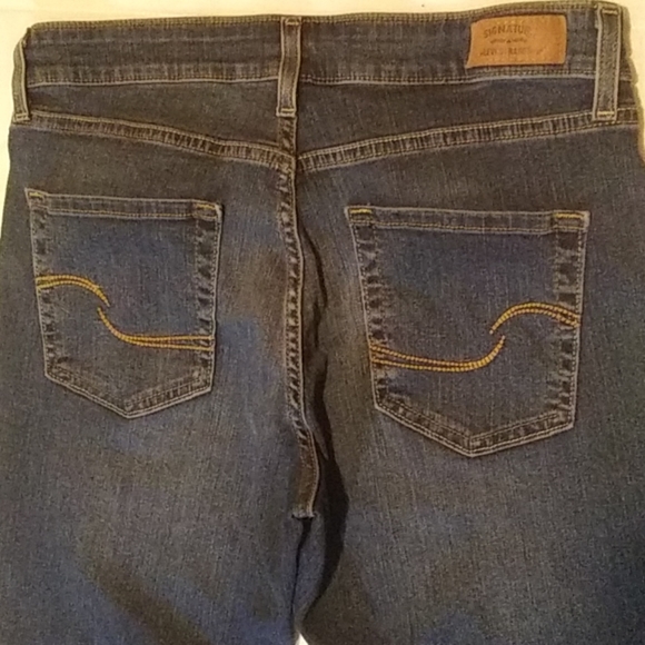 Levi Signiture Modern Boot Cut Stretchy 12S Jeans - Picture 3 of 8